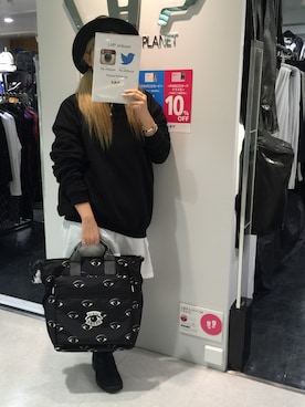 「KENZO（ケンゾー）のアイテム（バッグ）」を使った、ERI  TAKEDAさん（レディース・157cm）の秋コーディネート