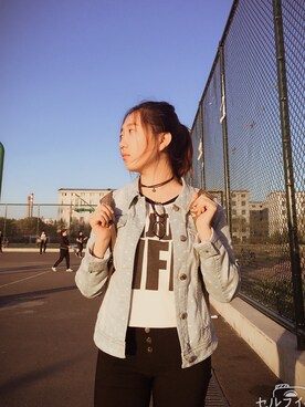 「学校」｜「アイテム（デニムジャケット）」を使った、小奶牛阿さん（レディース・162cm）の夏コーディネート