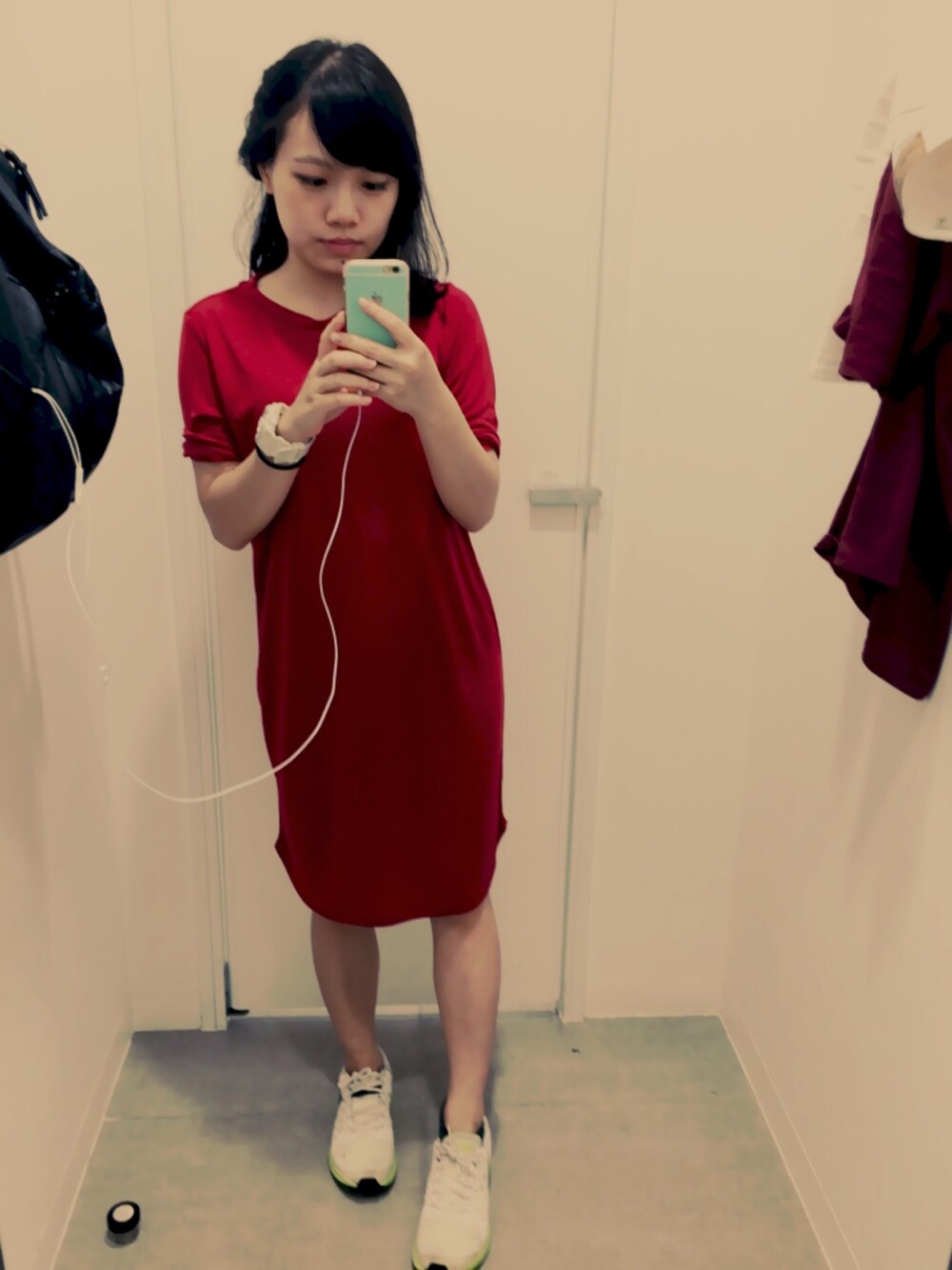 「GUのアイテム（ワンピース、レッド系）」を使った、Camille.Luさん（レディース・157cm）の夏コーディネートの1枚目の写真