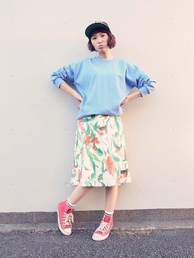 「花柄 スカート」｜「アイテム（キャップ）」を使った、eyeRONIMさん（レディース・165cm）の春コーディネート