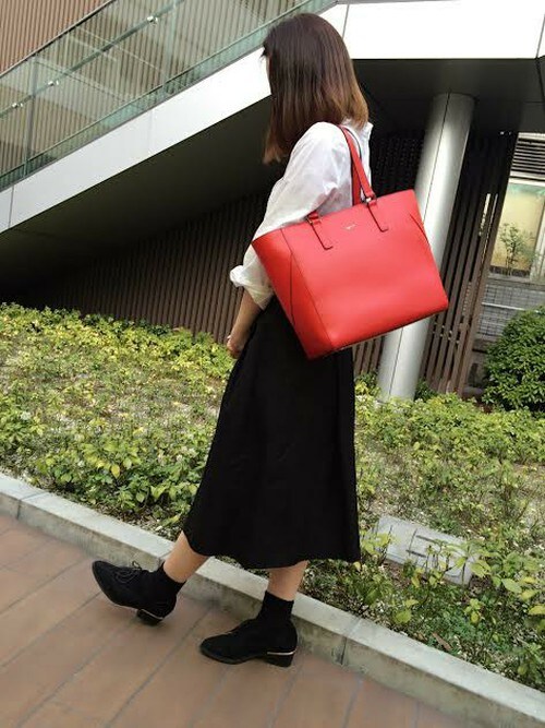 あや アニエスベーボヤージュ近鉄あべのハルカス店 Agnes B のトートバッグを使ったコーディネート Wear