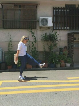 「travel」｜「アイテム（腕時計）」を使った、Joe H.さん（レディース・166cm）の夏コーディネート
