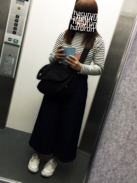 「GU（ジーユー）の（GU）デニムワイドクロップドパンツ（パンツ、ブルー系）」を使った、るん。さん（レディース・148cm）の秋コーディネート