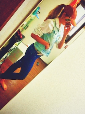 「AZUL（アズール）のアイテム（キャップ）」を使った、Yumeさん（レディース・161cm）の秋コーディネート