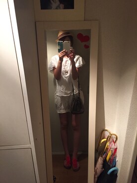 「しまむら（シマムラ）のアイテム（シャツ/ブラウス、ホワイト系）」を使った、ゴーヤーんさん（レディース）の夏コーディネート