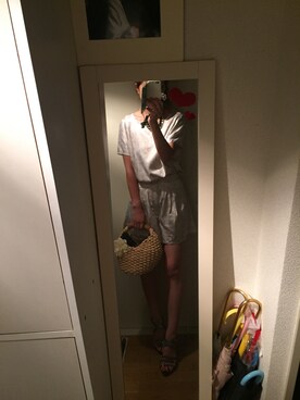 「H&M DIVIDED（エイチアンドエム　ディヴァイデッド）のアイテム（シャツ/ブラウス、グレー系）」を使った、ゴーヤーんさん（レディース）の夏コーディネート