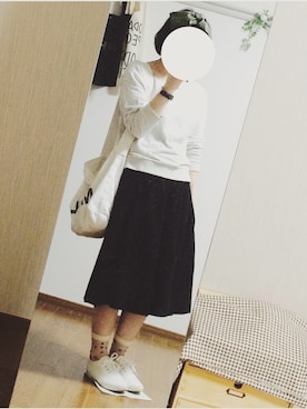 「MARGARET HOWEEL」｜「アイテム（スカート）」を使った、らっこさん（レディース・152cm）の秋コーディネート