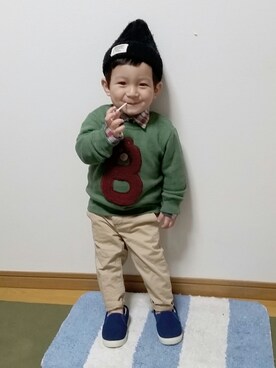「babygap」｜「アイテム（チノパンツ）」を使った、♡momo♡さん（キッズ・80cm）の冬コーディネート