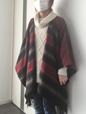 「niko and...（ニコアンド）のアイテム（ポンチョ）」を使った、IKAさん（レディース・157cm）の冬コーディネート