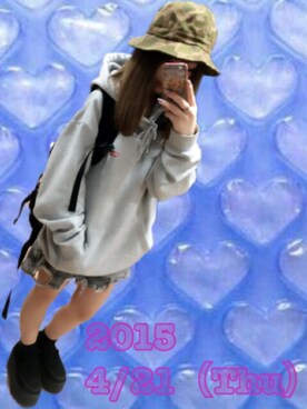 「OBEY」｜「アイテム（デニムパンツ）」を使った、あすたさん（レディース・146cm）の春コーディネート
