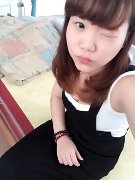 「Koreaのアイテム（スカート、ブラック系）」を使った、ゆうみさん（レディース・159cm）の秋コーディネート