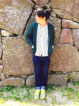 「Design Tshirts Store graniph（デザイン　ティーシャツ　ストア　グラニフ）のビューティフルシャドーシャツ/ビューティフルシャドーストライプ（シャツ/ブラウス、ホワイト系）」を使った、のぶちゃんさん（メンズ）の春コーディネート