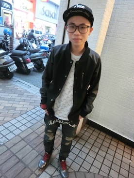 「AES（エーイーエス）のアイテム（帽子）」を使った、Liang Weiさん（メンズ・165cm）の秋コーディネート