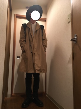「アイテム（ステンカラーコート）」を使った、雄渡さん（メンズ・176cm・10代）の秋コーディネート