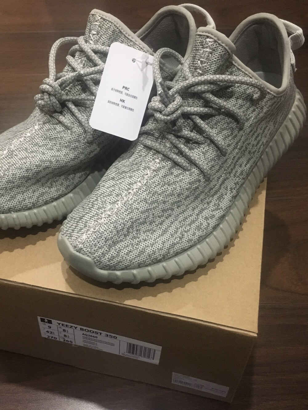 「adidas、グレー、YeezyBoost350、アディダス、yeezyboost、yeezy、スニーカー」｜「adidasのアイテム（スニーカー、グレー系）」を使った、ゆうすけさん（メンズ・168cm）の秋コーディネートの1枚目の写真