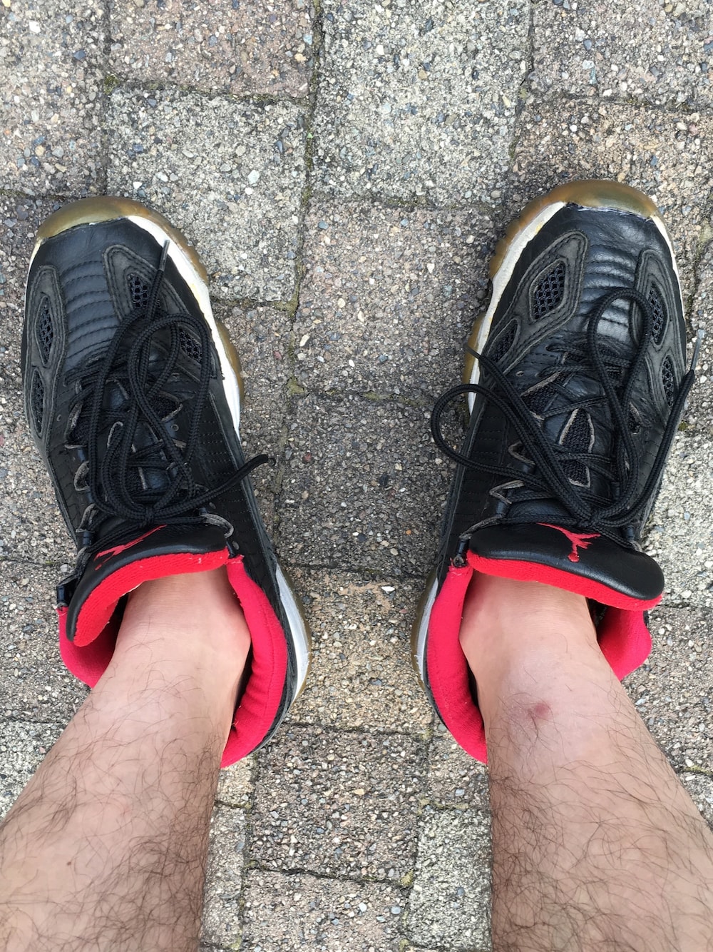 「スニーカー、スポーツミックス、NIKE、Jordan11、bred、ナイキ、ジョーダン11 、虫刺されが酷い（笑）、Jordan、ジョーダン」｜「NIKEのアイテム（スニーカー、ブラック系）」を使った、ゆうすけさん（メンズ・168cm）の夏コーディネートの1枚目の写真