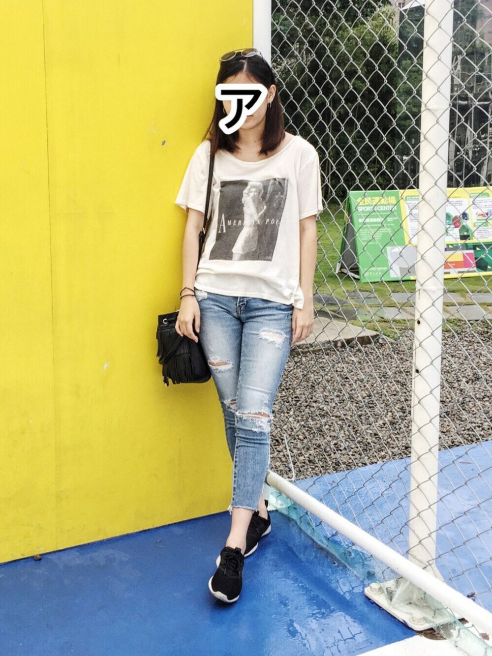 「Taichung、ootd、summer、moussy、勤美、EMODA、NIKE、denim」｜「MOUSSYのfringe cropped Skinny（デニムパンツ、ブルー系）」を使った、luluさん（レディース・172cm）の夏コーディネートの1枚目の写真