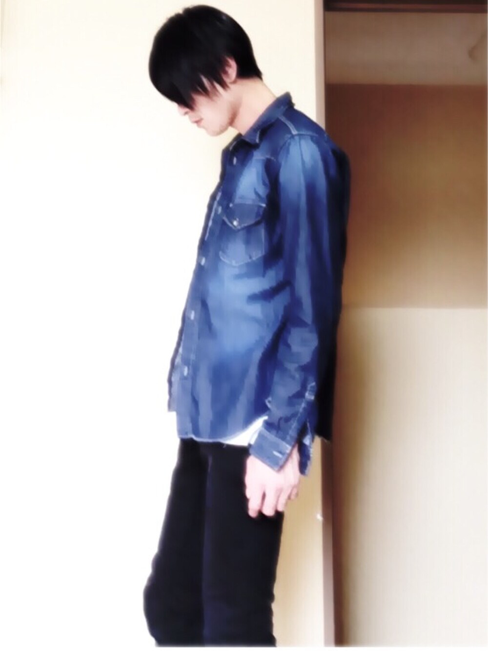 「BEAUTY&YOUTH UNITED ARROWSの長袖シャツ（シャツ/ブラウス、ブルー系）」を使った、n.r.aさん（メンズ・170cm）の秋コーディネートの1枚目の写真