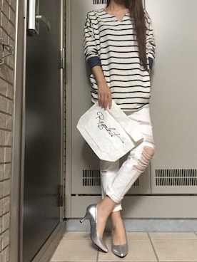 「リメイクデニム」｜「アイテム（クラッチバッグ）」を使った、瞳美さん（レディース・172cm）の夏コーディネート
