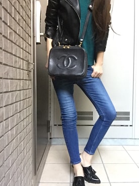 「chanel」｜「アイテム（ライダースジャケット）」を使った、瞳美さん（レディース・172cm）の春コーディネート