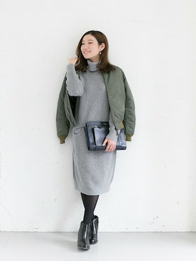 「URBAN RESEARCH（アーバンリサーチ）のUR タートルネックルーズニットワンピース（ワンピース）」を使った、matsumoto    mioさん（レディース・162cm）の冬コーディネート