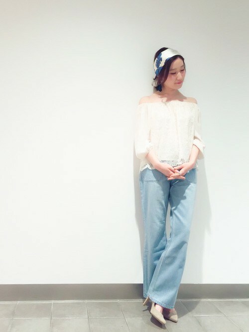 春まで待てない オフショルダーで女度150 アップのモテコーデ Sheryl シェリル ファッションメディア 春まで待てない オフショルダーで女度150 アップのモテコーデ Sheryl シェリル ファッションメディア