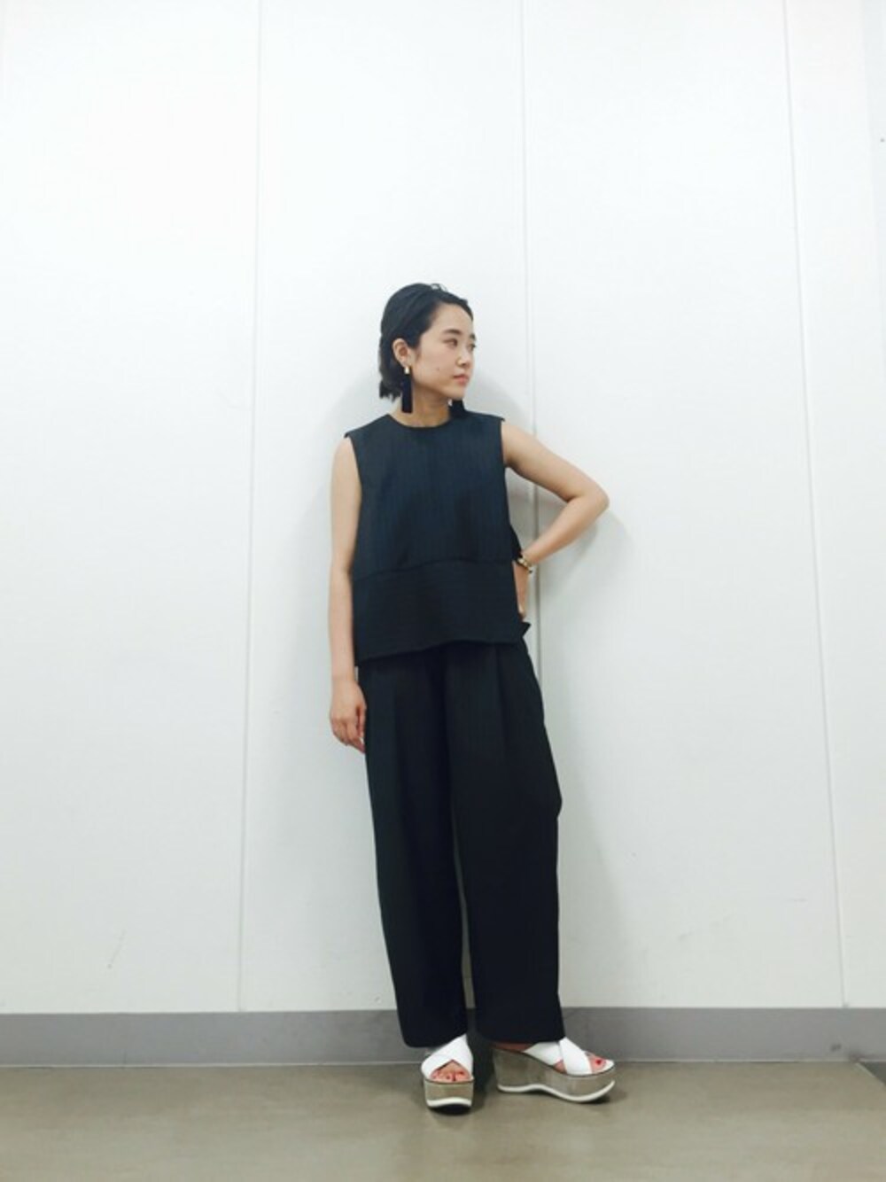 「パンツ、オールインワン、KBF、ストライプ、コンビネゾン、キレイめ、ノースリーブ」｜「KBFのKBF　セットコンビネゾン（つなぎ/オールインワン、グレー系）」を使った、IMOKOさん（レディース・148cm）の夏コーディネートの1枚目の写真