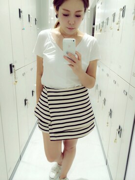 「BED&BREAKFAST（ベットアンドブレックファスト）のアイテム（Tシャツ/カットソー、ホワイト系）」を使った、tsukasaさん（レディース・150cm）の秋コーディネート