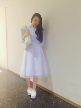 「アイテム（シャツワンピース）」を使った、ebina tomokoさん（レディース・159cm）の春コーディネート