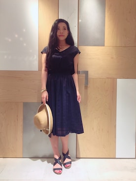 「Balcony and Bed（バルコニーアンドベッド）のアイテム」を使った、ebina tomokoさん（レディース・159cm）の夏コーディネート