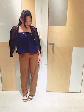 「アイテム（チューブトップ）」を使った、ebina tomokoさん（レディース・159cm）の夏コーディネート