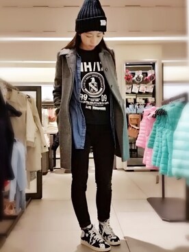 「NHIZのアイテム」を使った、路克溫蒂さん（レディース・162cm）の春コーディネート