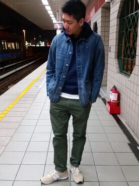 「NHIZのアイテム」を使った、路克溫蒂さん（メンズ・179cm）の春コーディネート