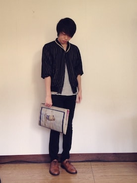 「TALKING ABOUT THE ABSTRACTION（トーキング　アバウト　ジ　アブストラクション）のアイテム（バッグ）」を使った、あじぽんさん（メンズ・174cm）の秋コーディネート