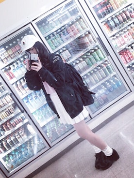 「WC（ダブル シー）のアイテム（キャップ）」を使った、Lさん（レディース・157cm）の冬コーディネート