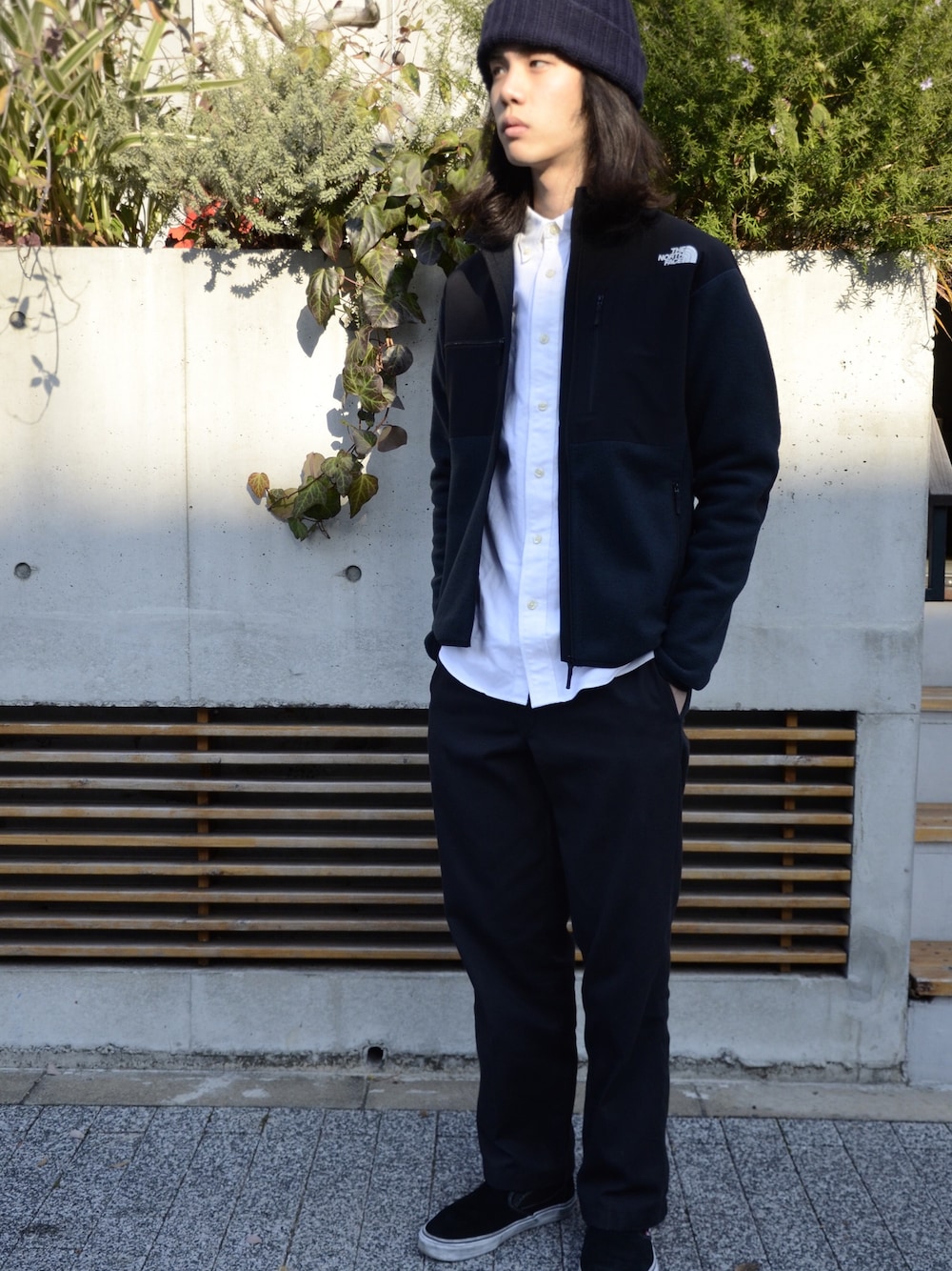 「THE NORTH FACE、TNF STANDARD、フリース、シャツスタイル、シャツ、シロシャツ、white」｜「THE NORTH FACEのアイテム（その他トップス、ブラック系）」を使った、TNFSTDFUTAKOTAMAGAWAさん（メンズ・176cm）の冬コーディネートの1枚目の写真
