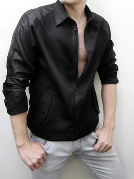 「アイテム（デニムパンツ、シルバー系）」を使った、JieLiaoさん（メンズ・170cm）の秋コーディネート