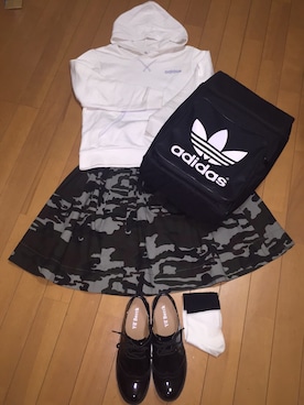 「アディダス(adidas)」｜「アイテム（パーカー）」を使った、ひ こさん（レディース・153cm）の夏コーディネート