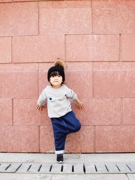 「Mini Rodini（ミニロディーニ）のアイテム（パーカー）」を使った、应小欣De幸福驿站さん（キッズ・90cm）の秋コーディネート
