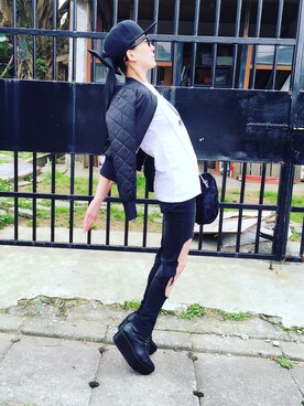 「UNIF（ユニフ）のアイテム（パンツ）」を使った、Joyceさん（レディース・165cm）の春コーディネート