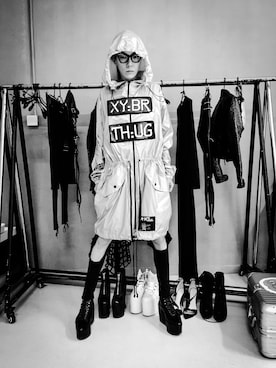 「UNIF（ユニフ）のアイテム（パンツ）」を使った、Joyceさん（レディース・165cm）の秋コーディネート