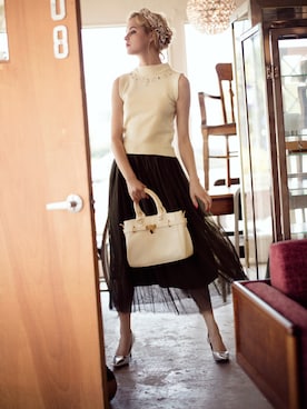 「GRL（グレイル）のアイテム（Tシャツ/カットソー）」を使った、GRLグレイル_OFFICIALさん（レディース・171cm）の秋コーディネート