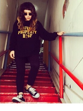 「BROOKFIELDのアイテム（Tシャツ/カットソー、ブラック系）」を使った、ARIKAさん（レディース・161cm）の春コーディネート