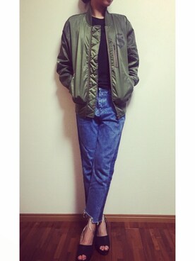 「ALLEYのアイテム（デニムパンツ、ブルー系）」を使った、ARIKAさん（レディース・161cm）の冬コーディネート