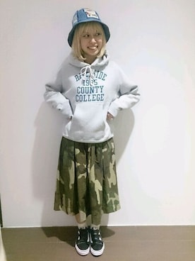 「チャンピオン パーカー」｜「アイテム（スカート）」を使った、まるやま、まさん（レディース・150cm）の冬コーディネート
