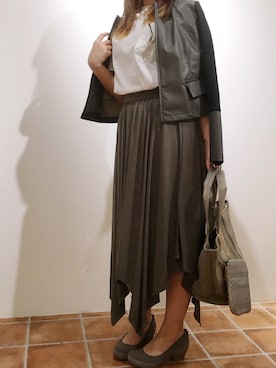 「HVC（エイチブイシー）のアイテム（その他アウター）」を使った、HVCみのお店さん（レディース・156cm）の春コーディネート