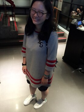 「UNIQLO（ユニクロ）のアイテム（カーゴパンツ、ブルー系）」を使った、CHENMINORIさん（レディース・167cm）の夏コーディネート
