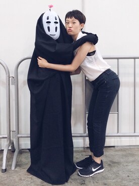 Lizzy Chaiさんのコーディネート