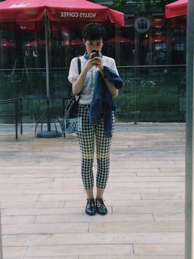 Lizzy Chaiさんのコーディネート