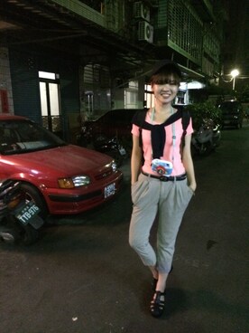 「namaenasiのアイテム（Tシャツ/カットソー、ピンク系）」を使った、ララさん（レディース・160cm）の夏コーディネート
